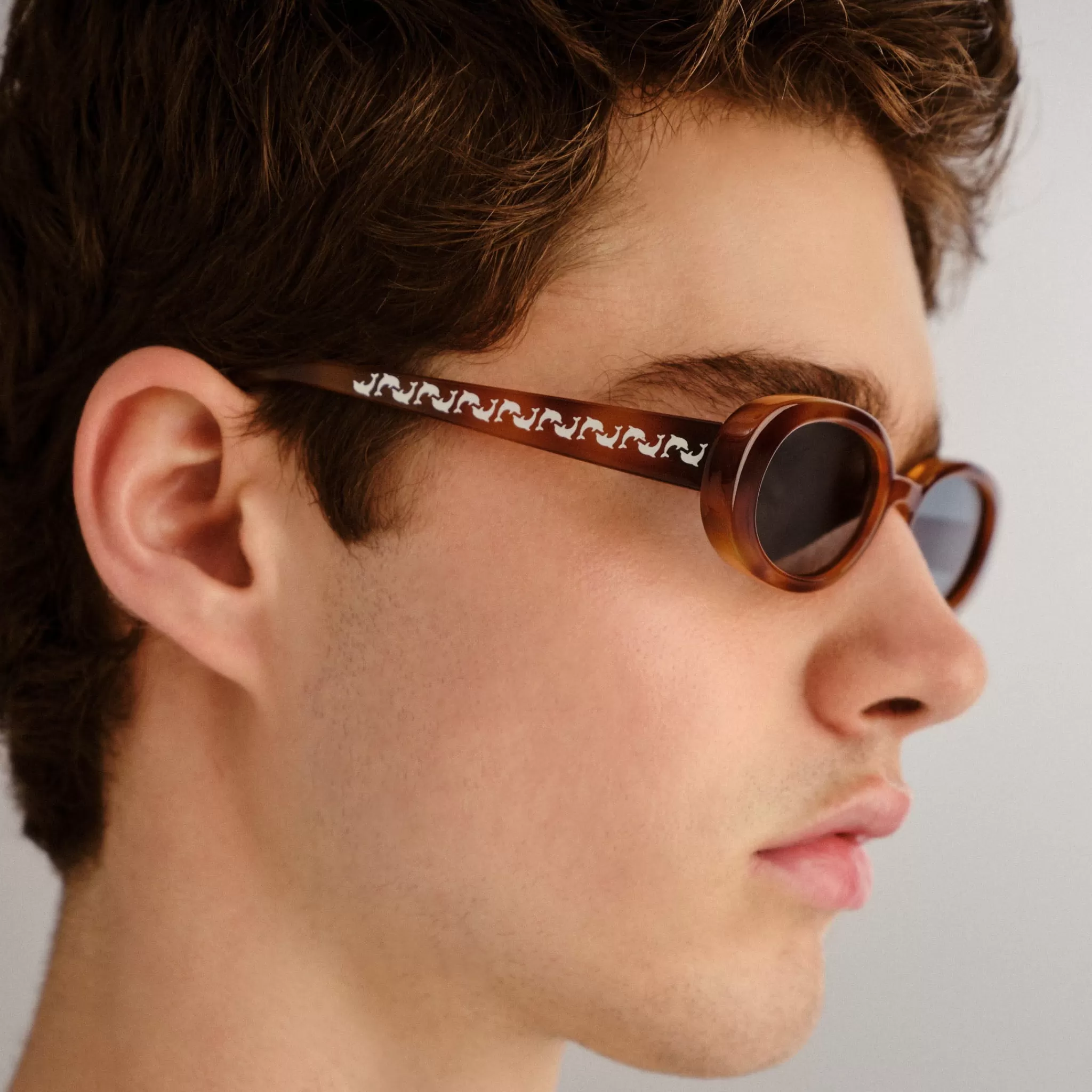 Oval-Le Specs OUTTA LOVE LTD EDT | VINTAGE TORT POLARIZED vintagetort